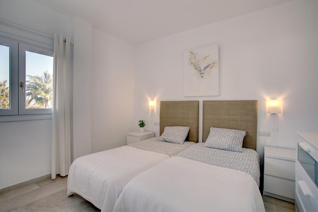 Sunny Golf Apartment Estepona Ngoại thất bức ảnh