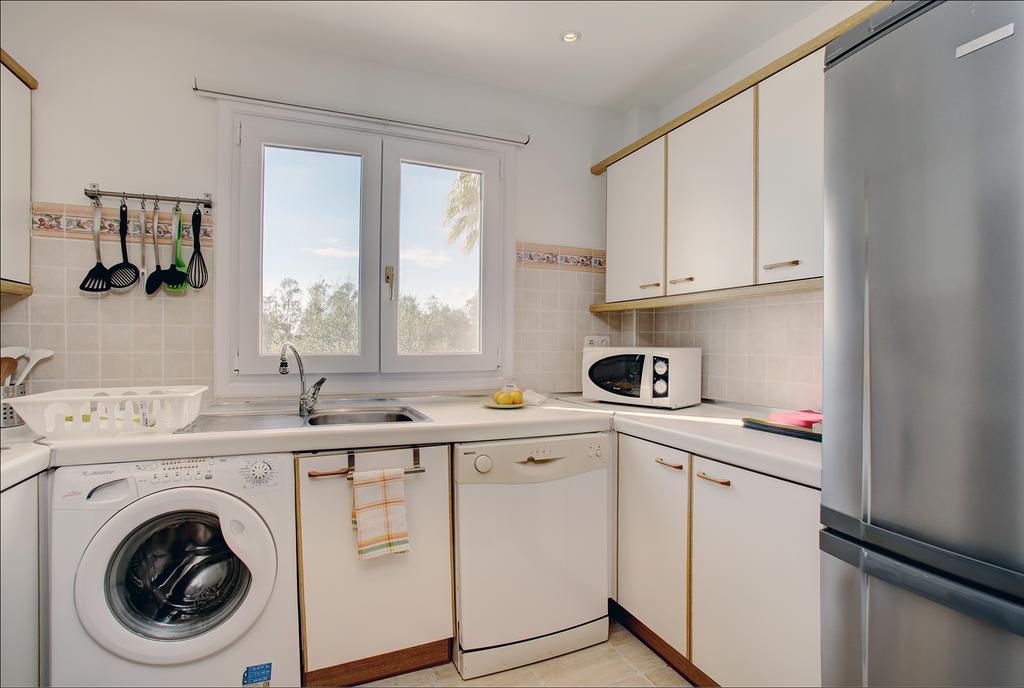 Sunny Golf Apartment Estepona Ngoại thất bức ảnh