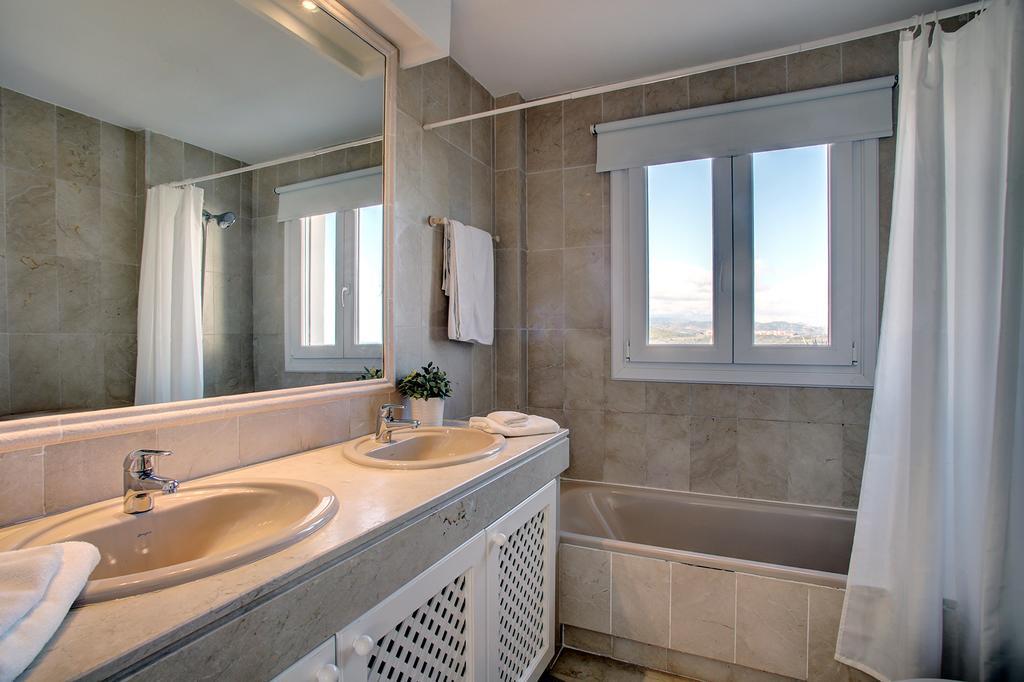 Sunny Golf Apartment Estepona Ngoại thất bức ảnh
