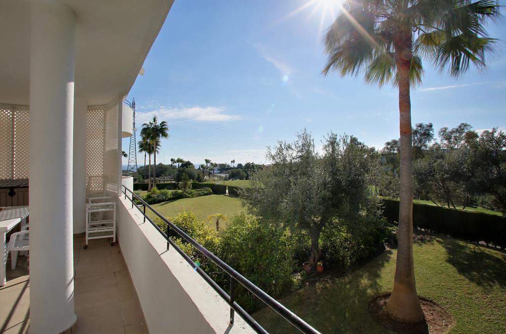 Sunny Golf Apartment Estepona Ngoại thất bức ảnh
